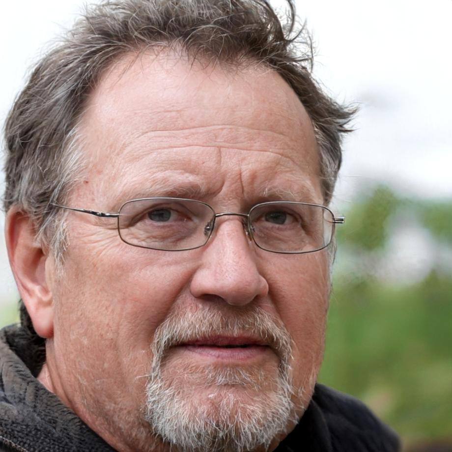 Portrait de Marc Dubois, directeur financier